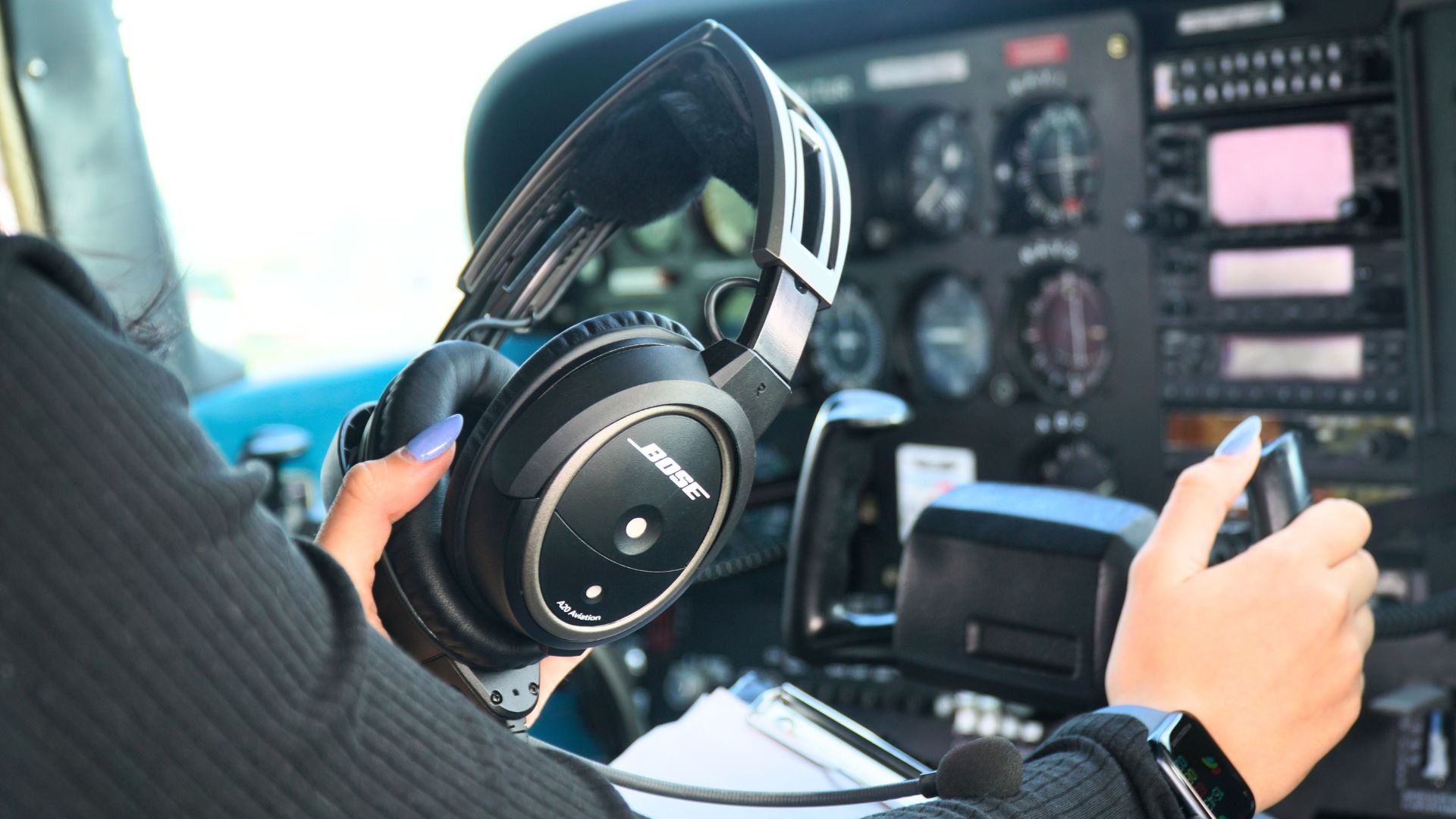 Aviation gifts for flying enthusiasts